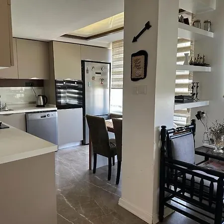 8 Kisilik Konforlu Ve Ferah Bir Villa Antalya Exterior photo